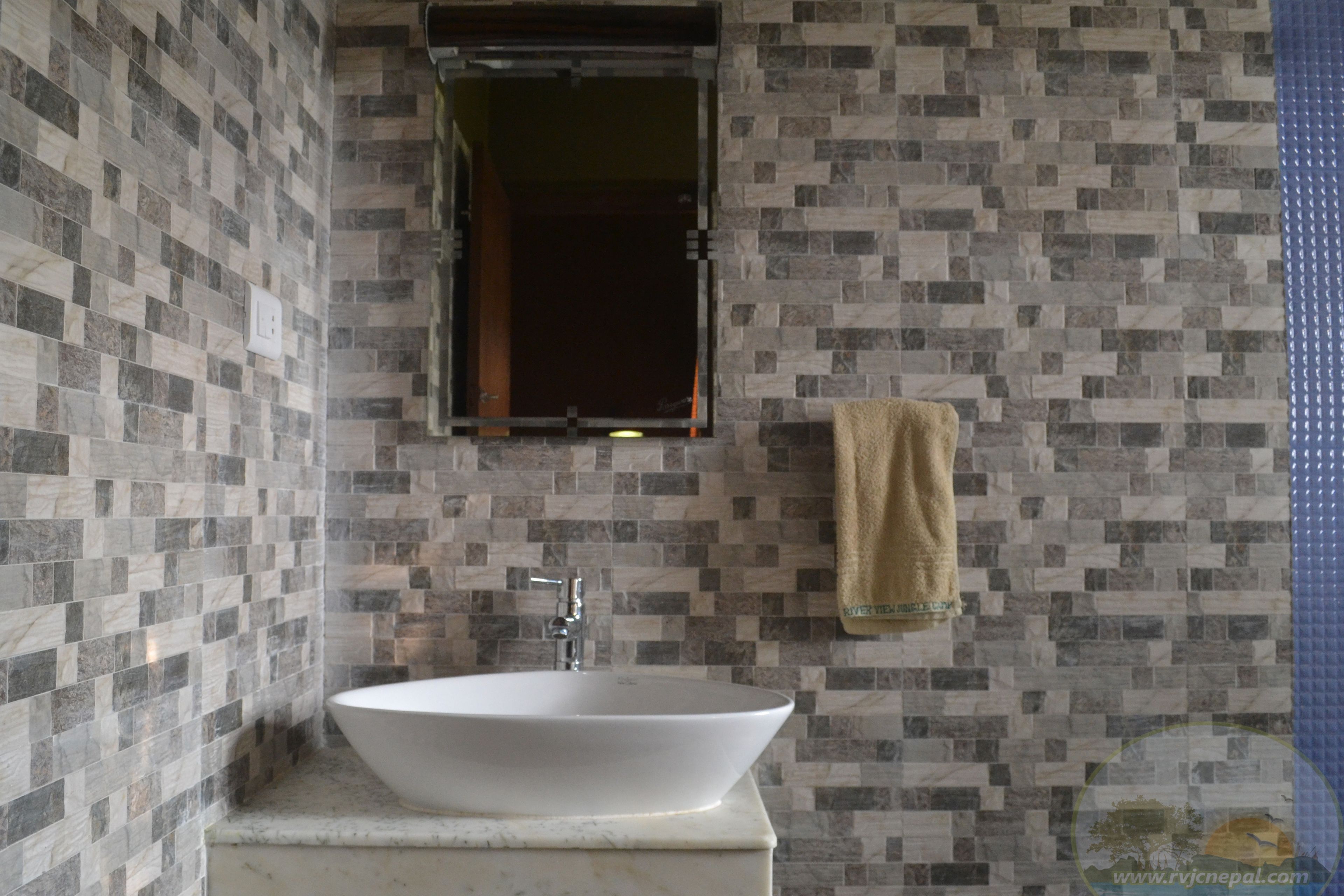 deluxe double room, 1 king bed | bathroom sink