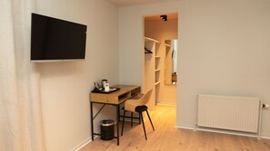 Individually furnished, desk, free WiFi - Hotel Smedegaarden (Lem)