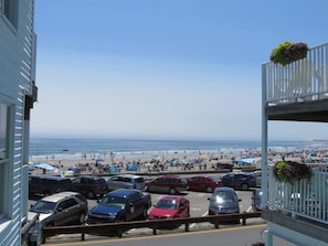 Front of property - Atlantic Motel (Hampton)