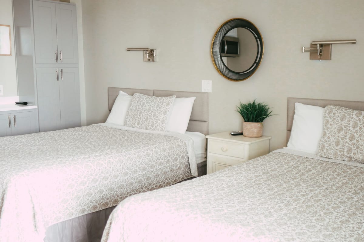 Queen Room, Ocean View | 熨斗/熨板、折叠床/加床(额外收费)