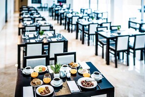 Lounas ja illallinen, kansainvälinen keittiö