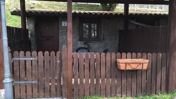 Comfort Twin Room, Park View | Terrace/patio