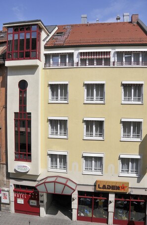 Pemandangan dari kamar