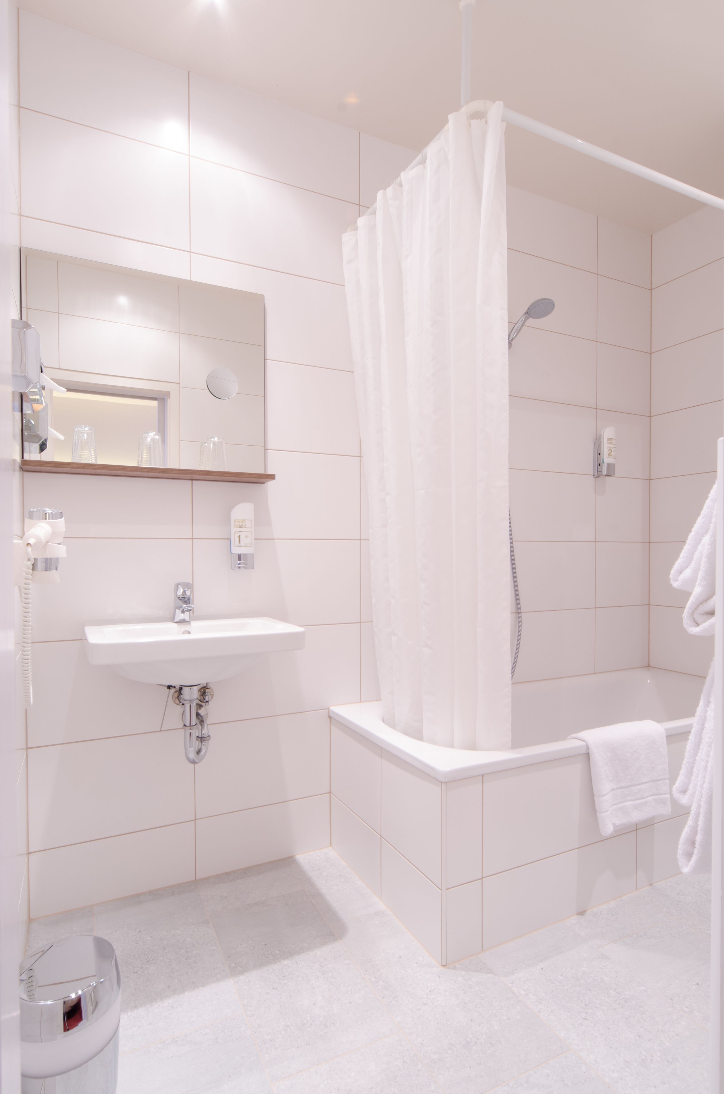 standard double room, 1 bedroom | bathroom | hair dryer, towels