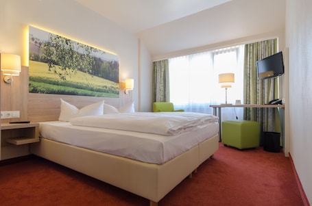 Standard Double Room, 1 Bedroom | Minibar, desk, laptop workspace, blackout drapes