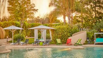 Outdoor pool, open 9:00 AM to 9:00 PM, pool umbrellas, sun loungers