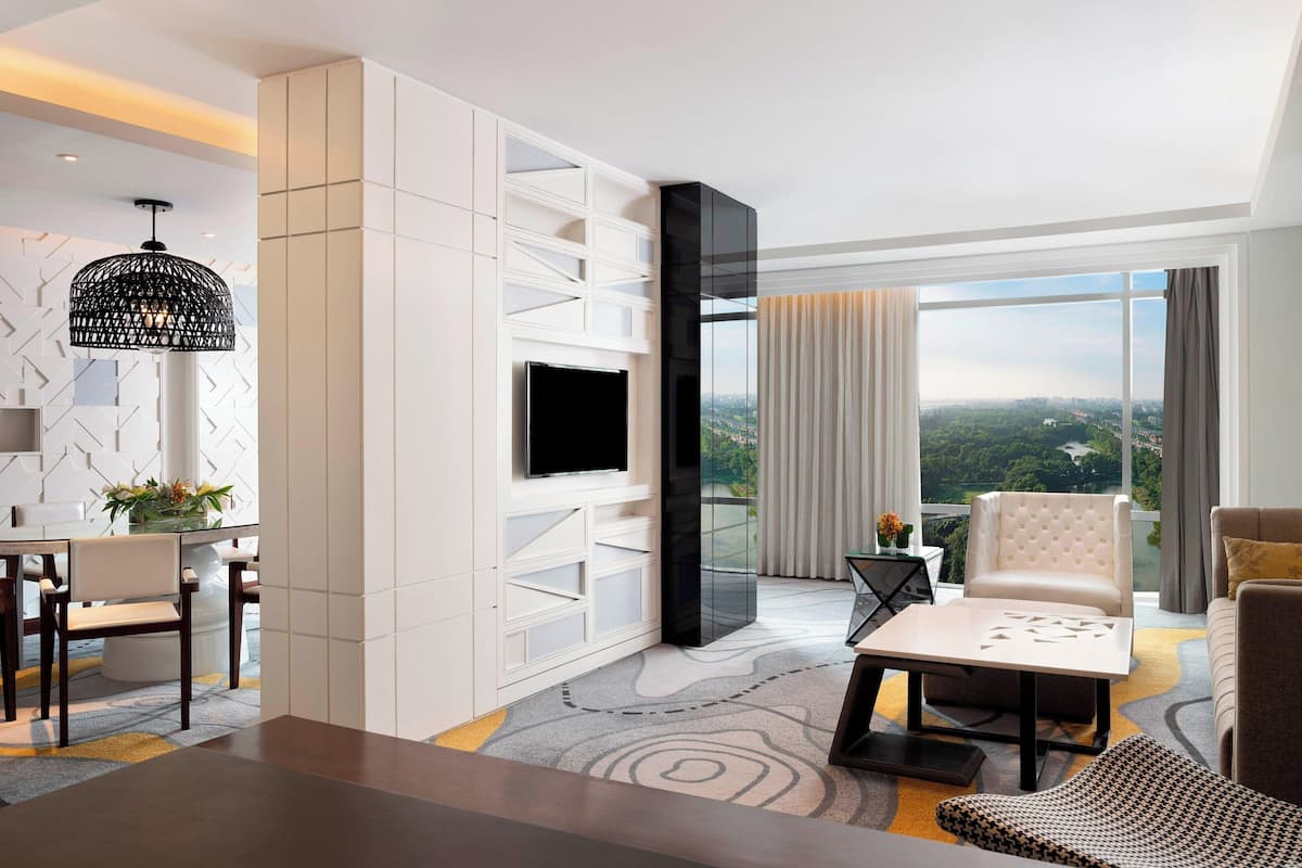 40-inch led tv with cable channels, tv, pay films