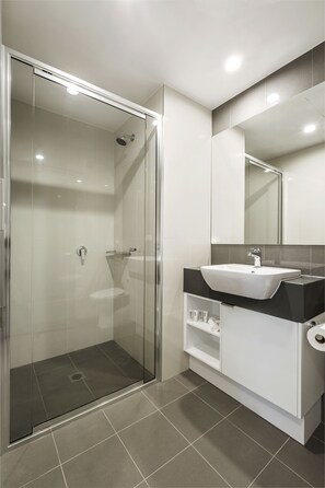 Shower, free toiletries, hair dryer, towels