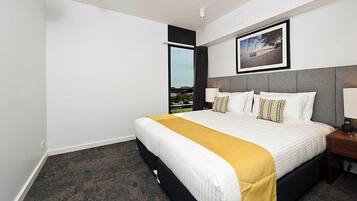 Apartamento, 1 habitación, accesible en silla de ruedas | Sistema de insonorización, tabla de planchar con plancha, wifi gratis