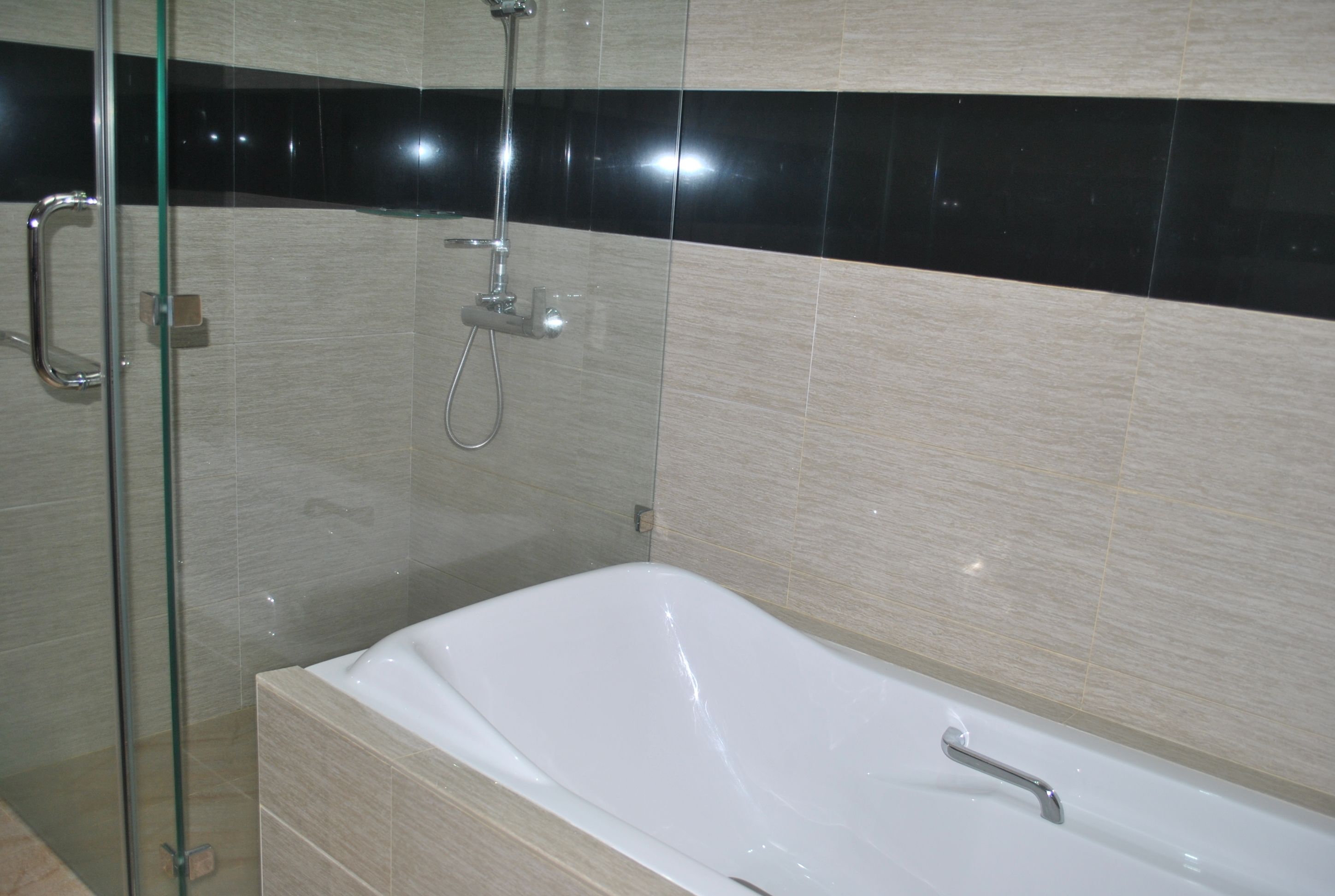 suite (luxury suite lower) | bathroom | free toiletries, hair dryer, slippers, towels