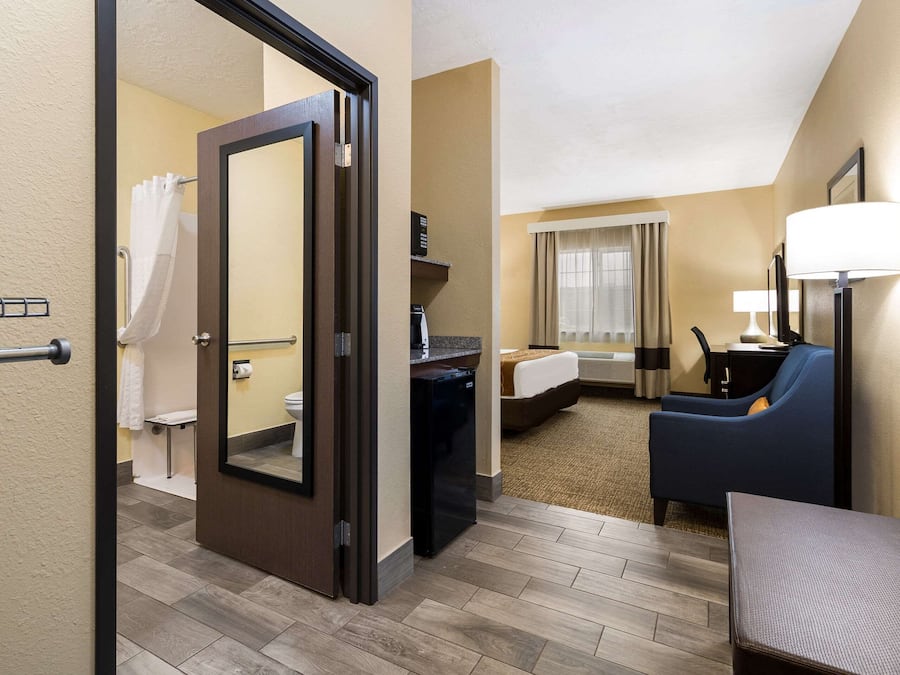 Kamer, 1 kingsize bed, toegankelijk voor mindervaliden, niet-roken | Luxe beddengoed, donzen dekbedden, een bureau, een laptopwerkplek