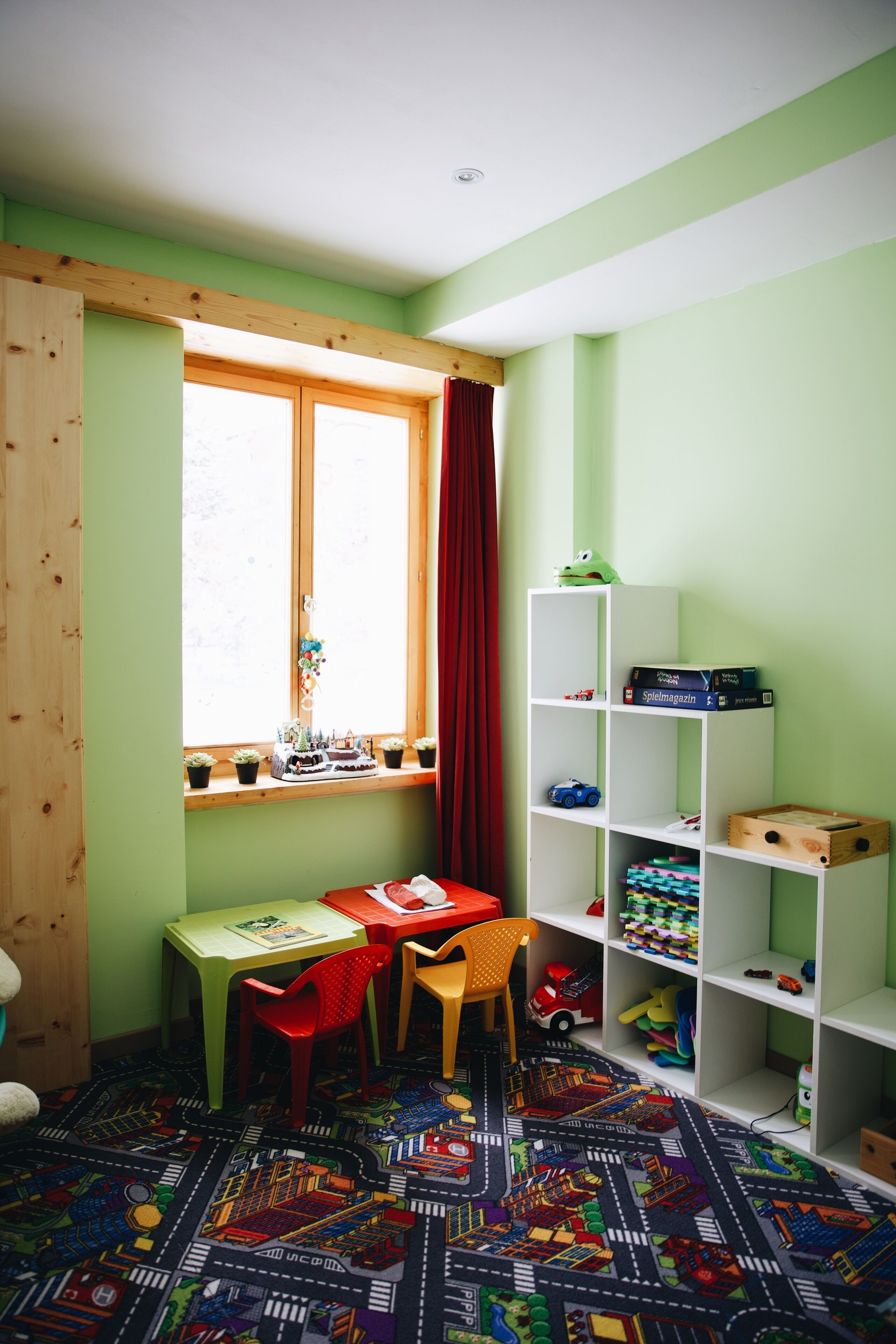 children’s play area – indoor