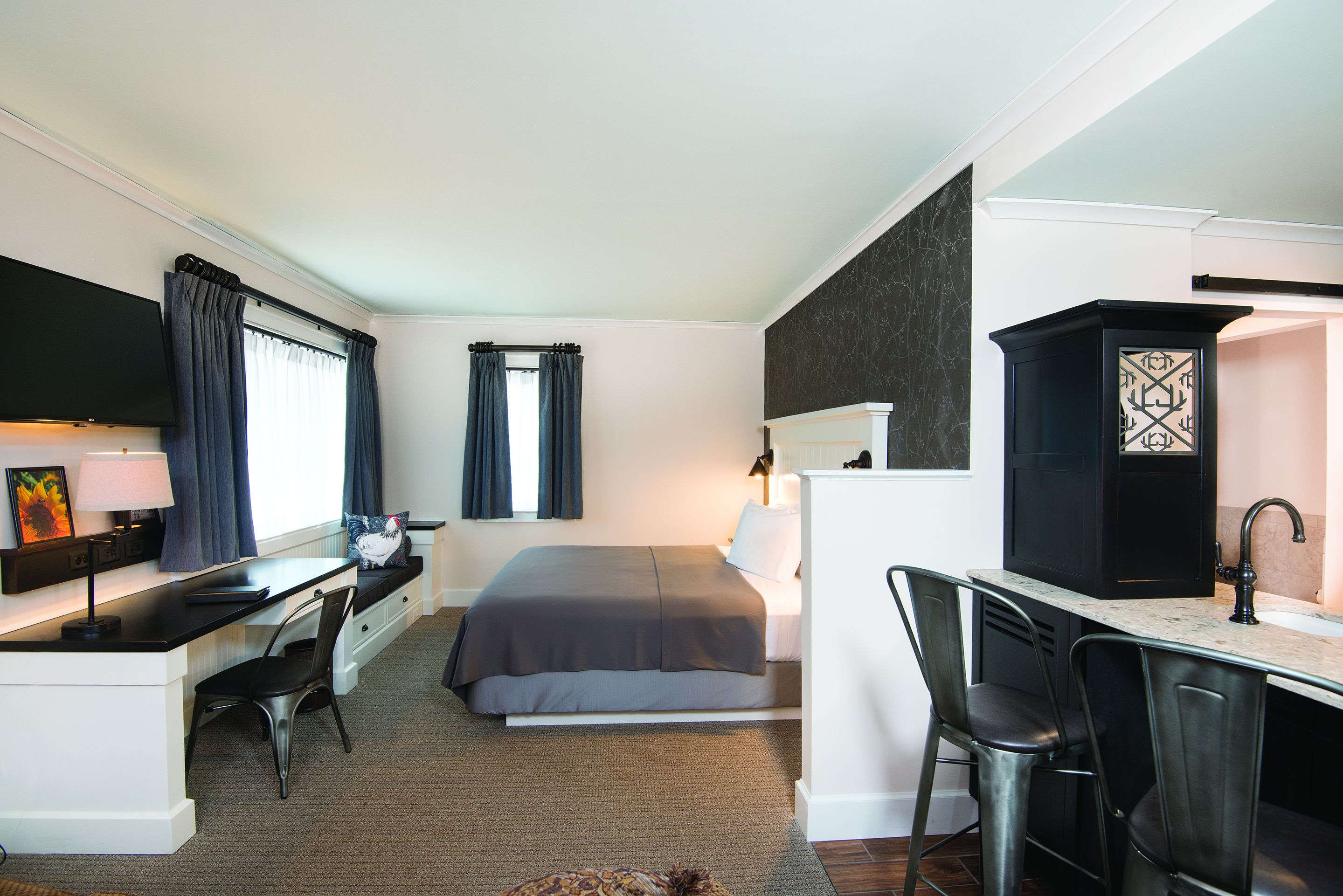 in-room safe, desk, iron/ironing board, free cots/infant beds