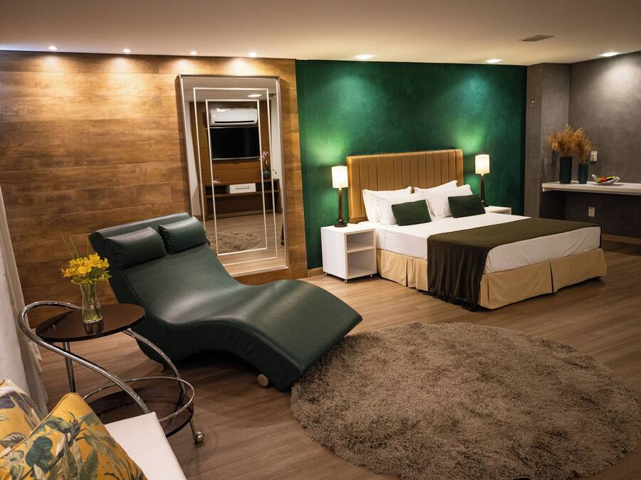 Deluxe Studio Suite | Minibar, soundproofing, free WiFi, bed sheets