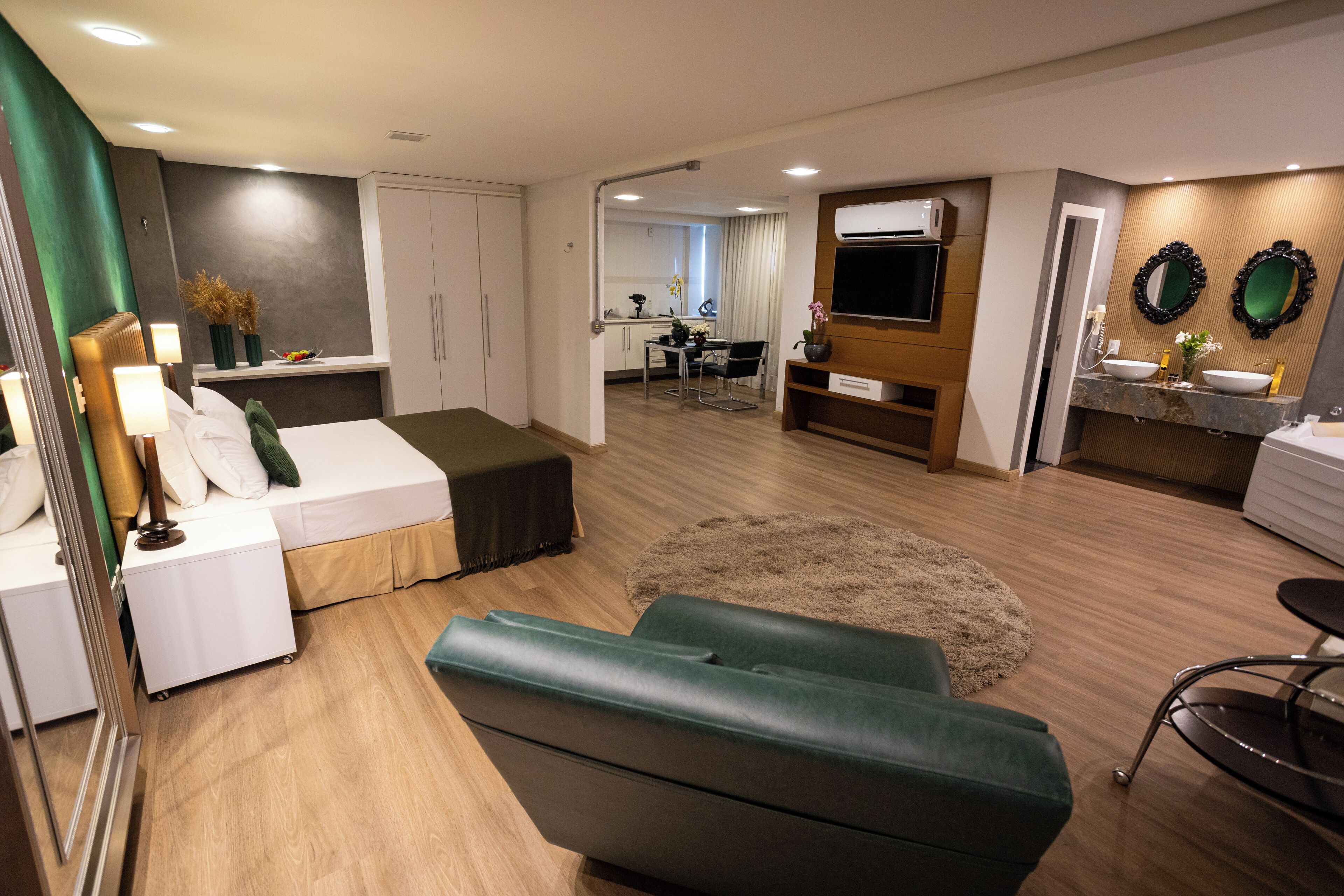 deluxe studio suite | 1 bedroom, minibar, soundproofing, free wifi