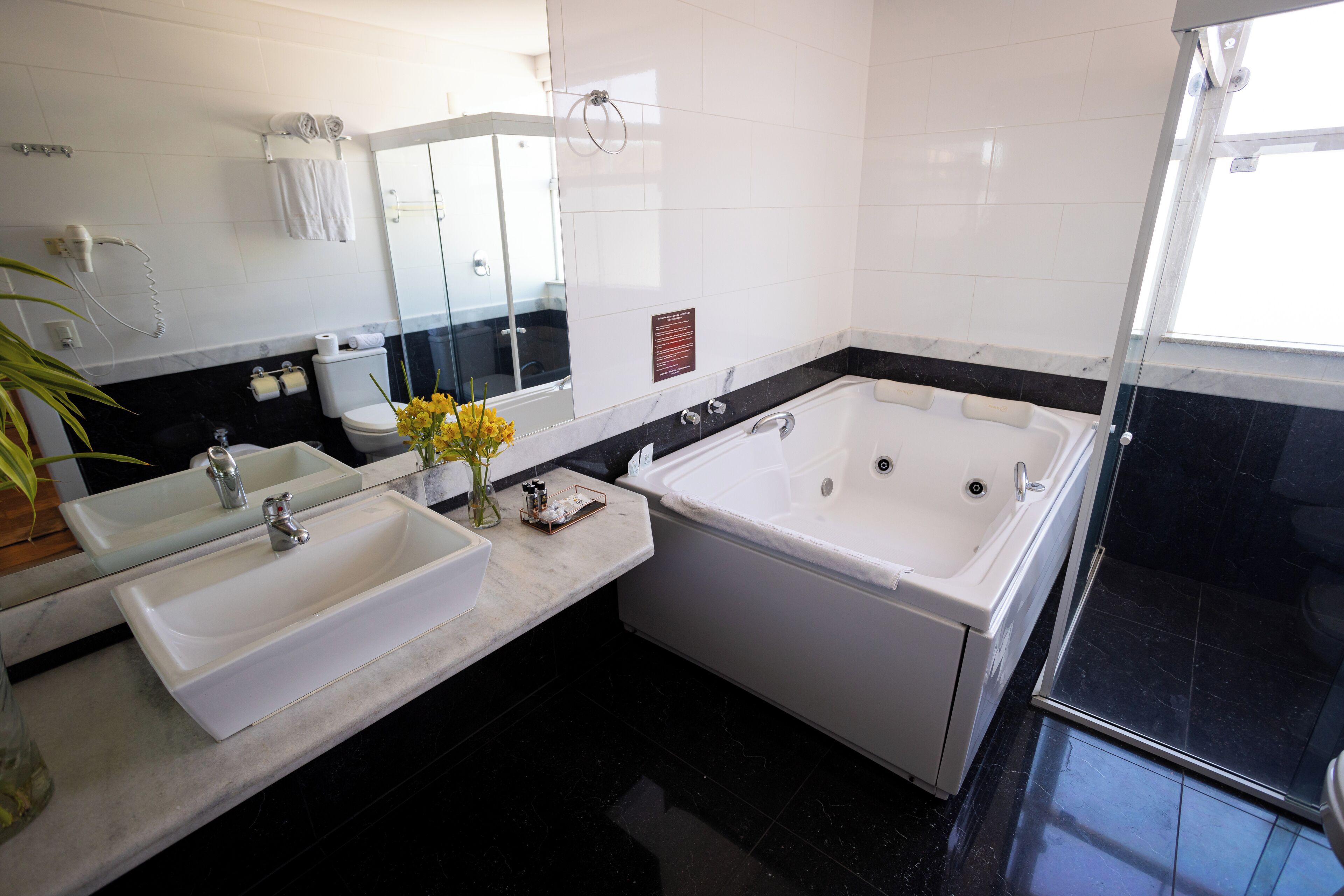 luxury double room | bathroom | shower, free toiletries, hair dryer, towels