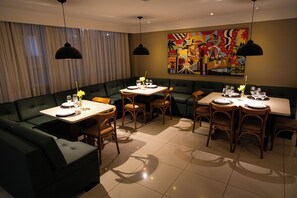 Breakfast and dinner served, Brazilian cuisine - Alfa Hotel (Vicosa)