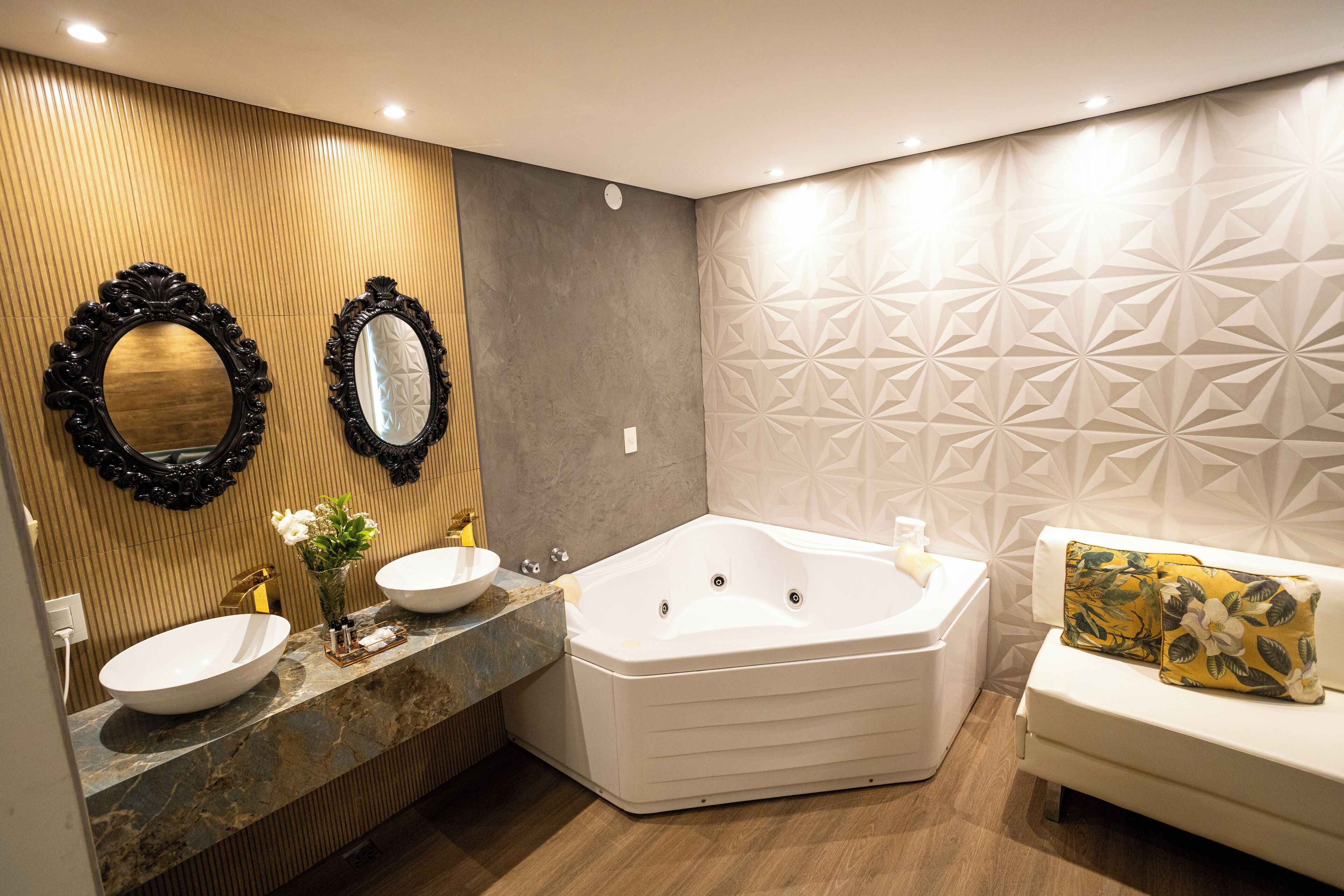 deluxe studio suite | 1 bedroom, minibar, soundproofing, free wifi