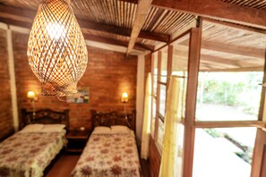 Chambre avec lits jumeaux, vue jardin, côté jardin