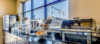 Cobblestone Inn & Suites - Waverly