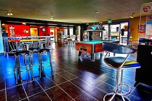 Bar (on property) - Hôtel Motel La Différence (Sainte-Marie)