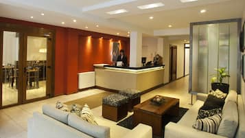Mostrador para check-in y check-out