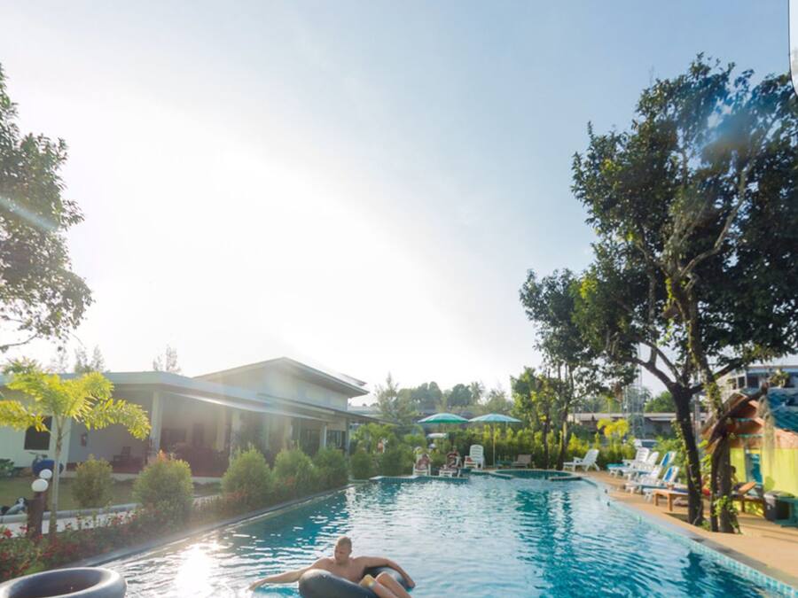 Outdoor pool, pool loungers