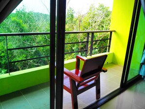 Triple Room, Balcony | In-room safe, desk, rollaway beds, free WiFi - Morakot Lanta Resort (Ko Lanta)
