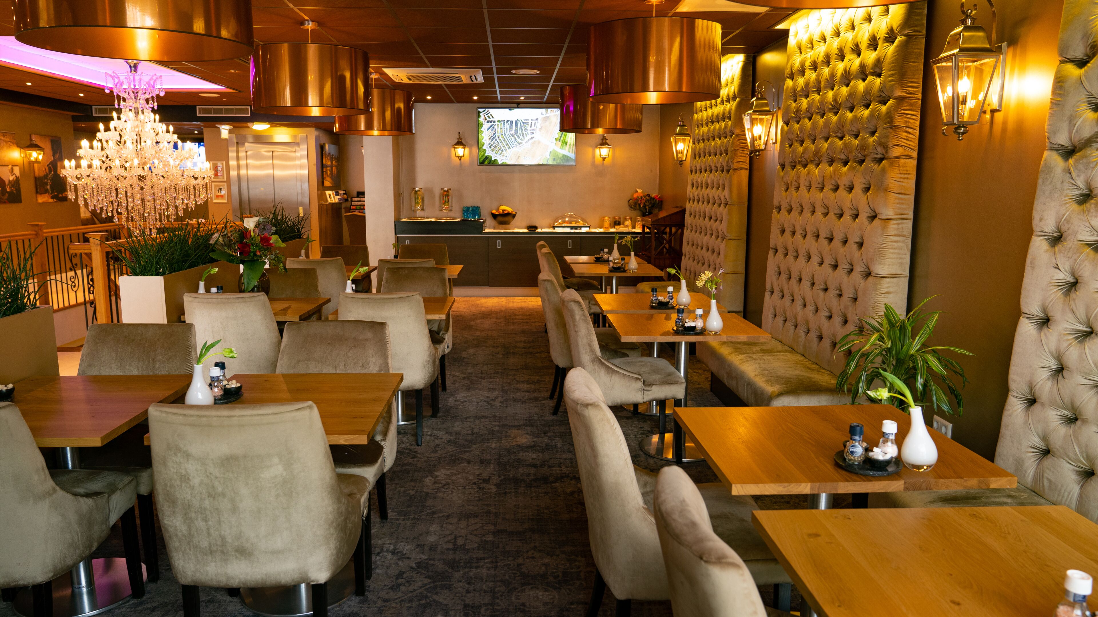 daily buffet breakfast (eur 24 per person)