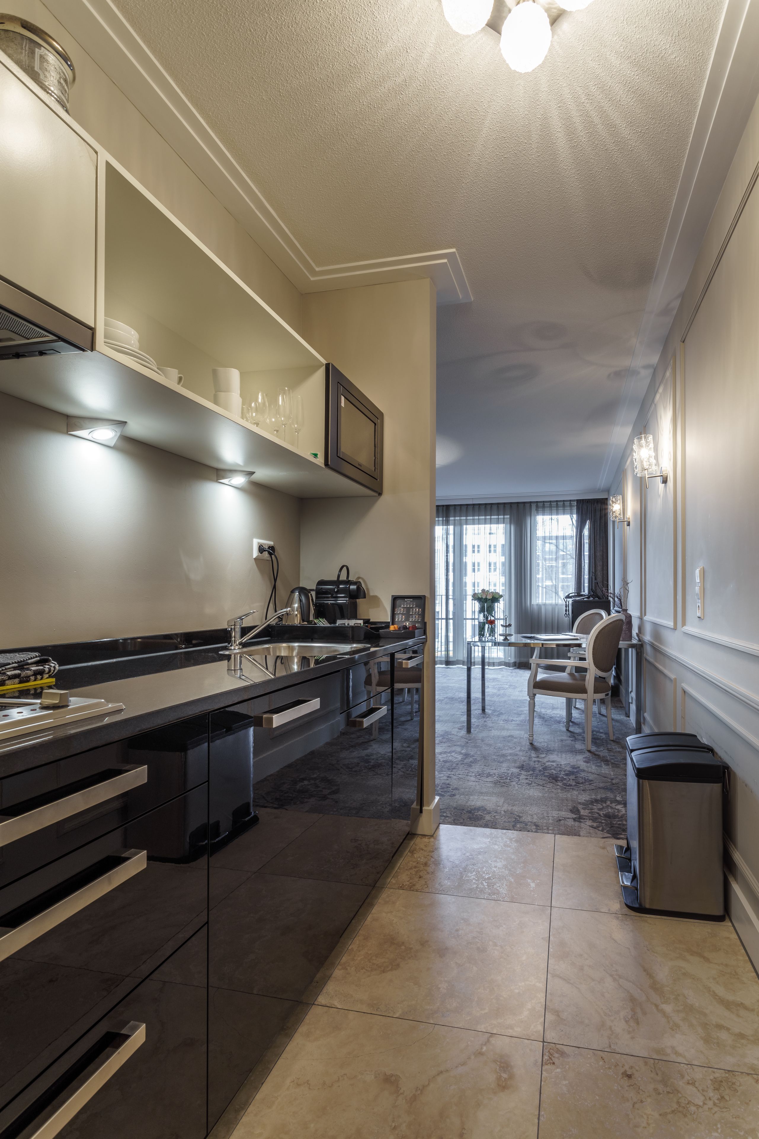 fridge, microwave, espresso maker, coffee/tea maker