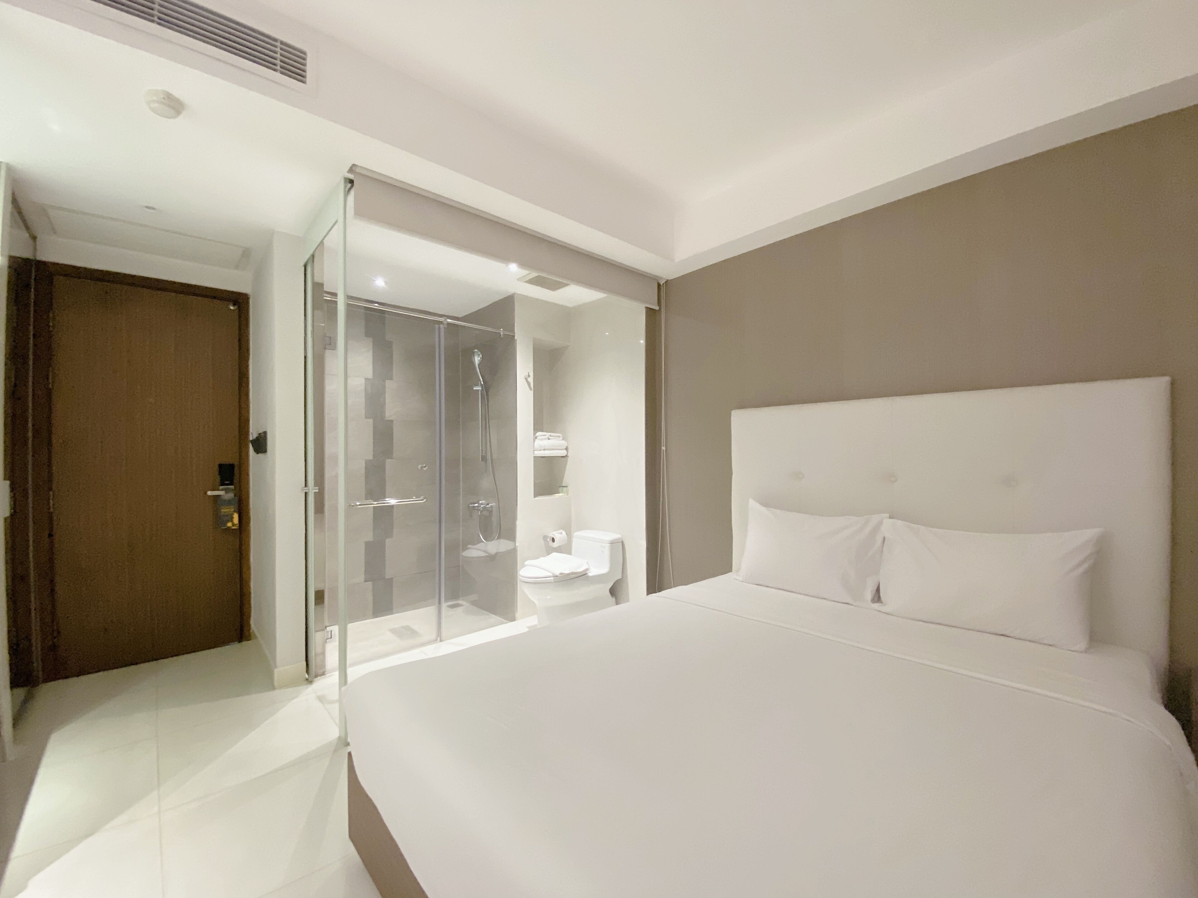 1 bedroom, minibar, in-room safe, desk