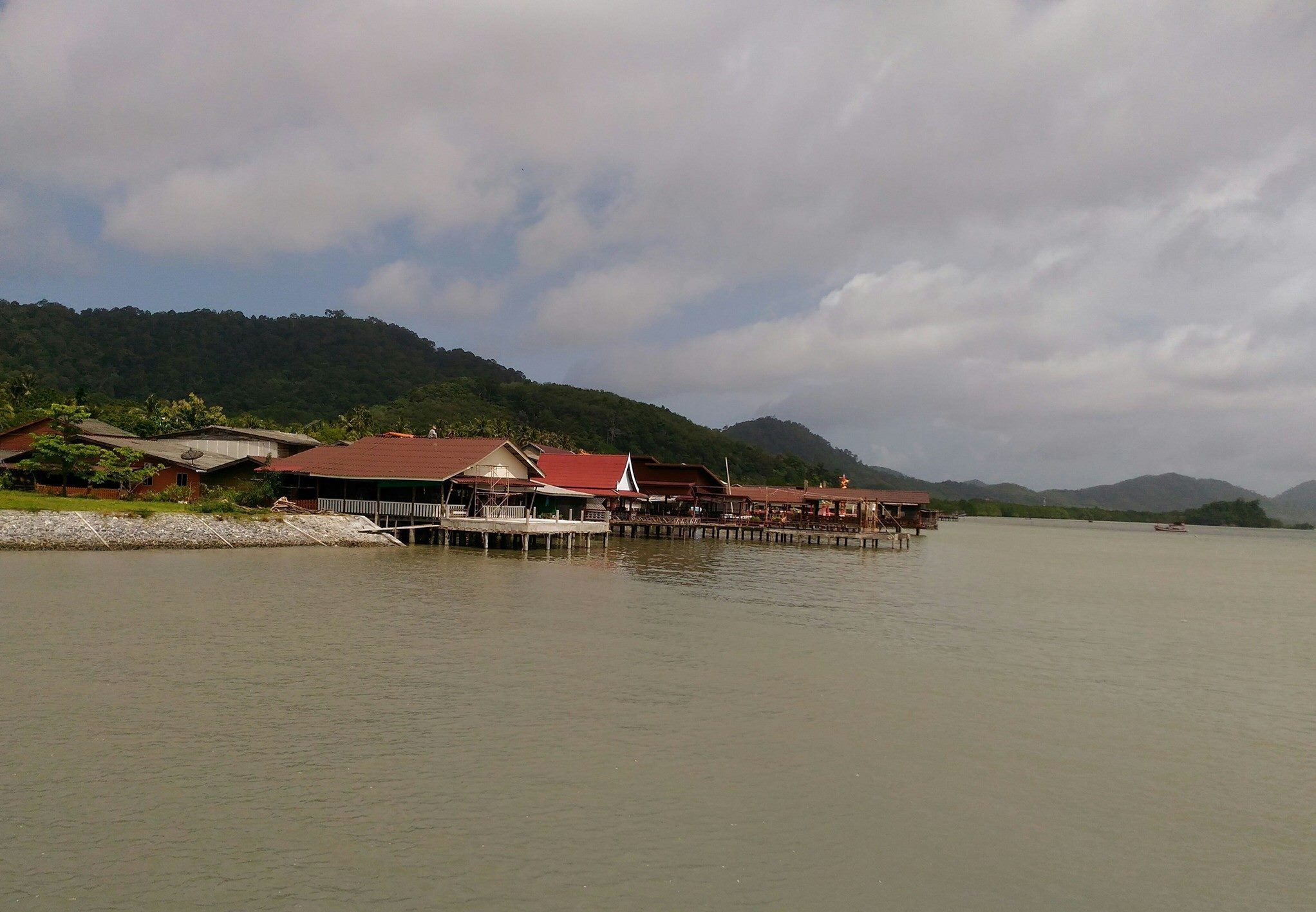 Foto - SER-EN-DIP-I-TY - SHA Extra Plus