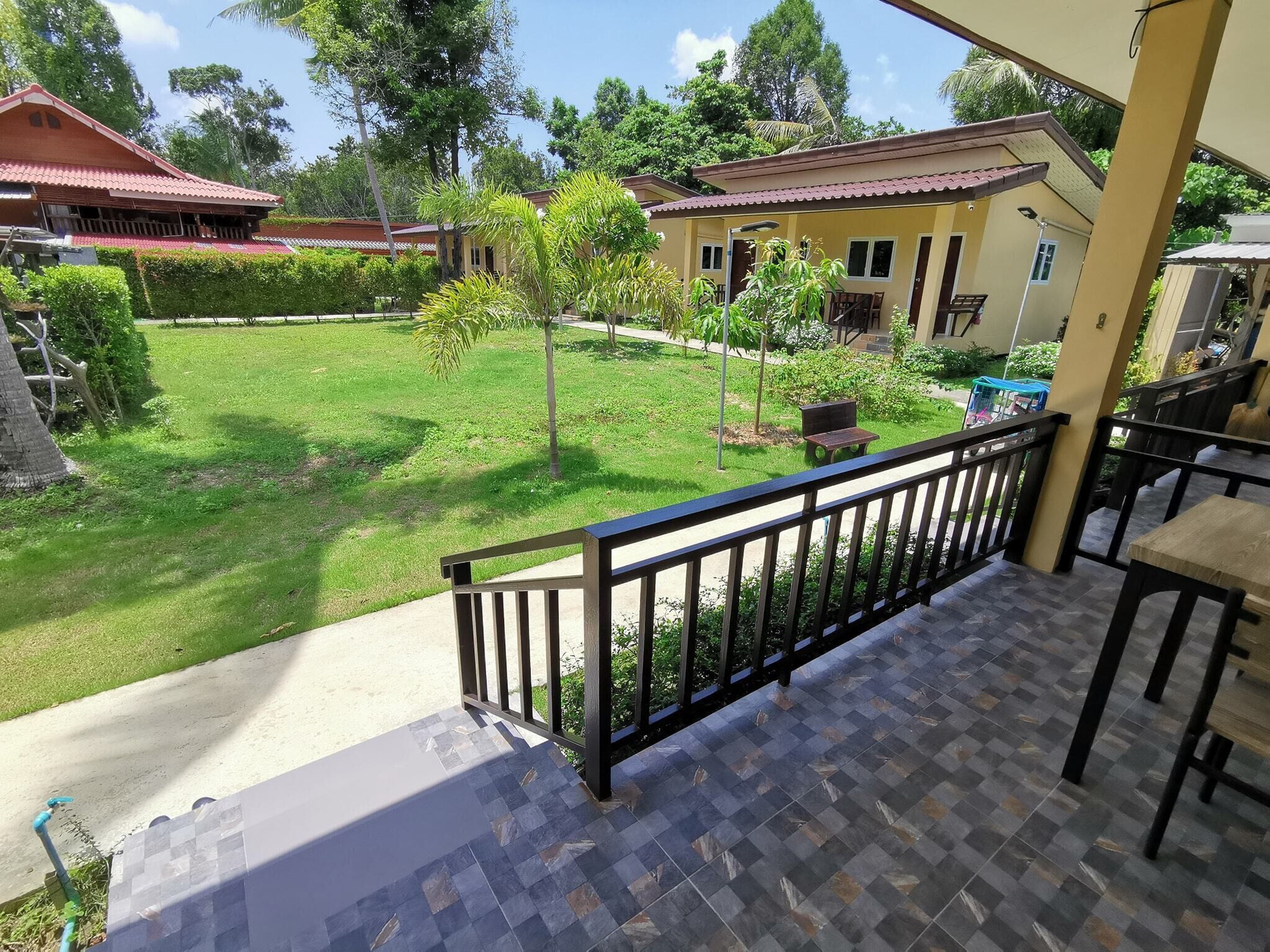 Foto - SER-EN-DIP-I-TY - SHA Extra Plus