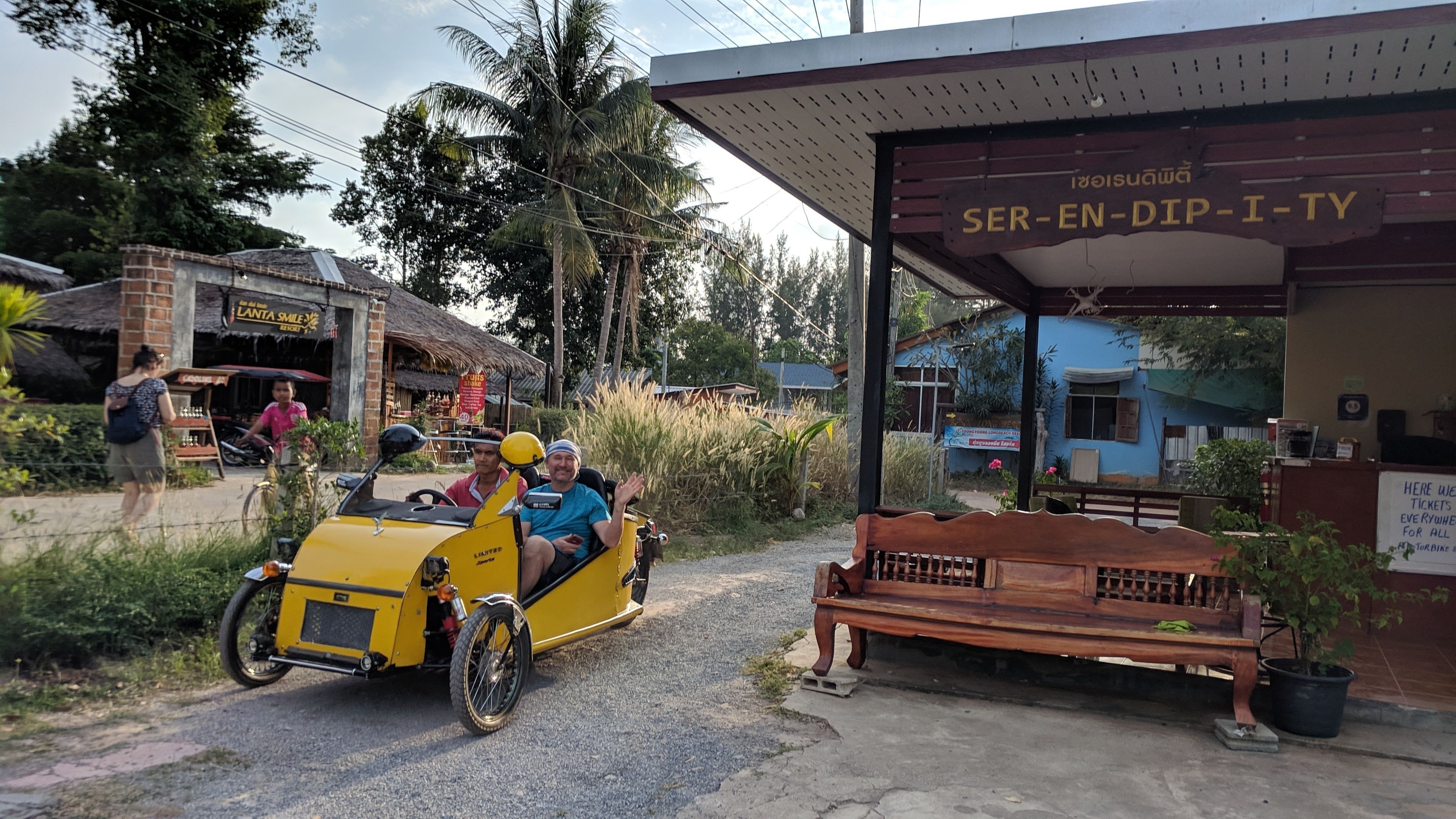 Foto - SER-EN-DIP-I-TY - SHA Extra Plus