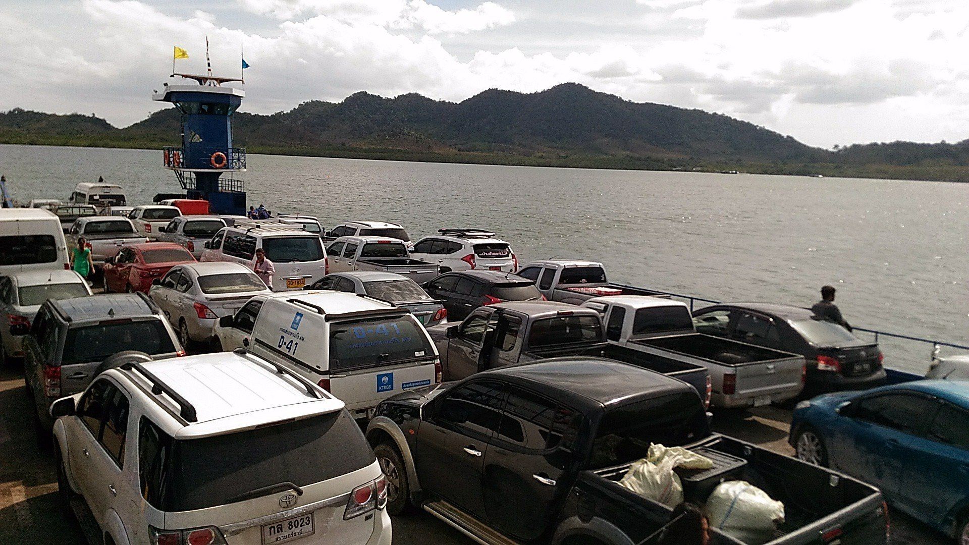 Foto - SER-EN-DIP-I-TY - SHA Extra Plus