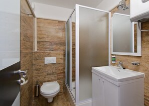 Penthouse, 3 Bedrooms, Terrace, Sea View | Bathroom