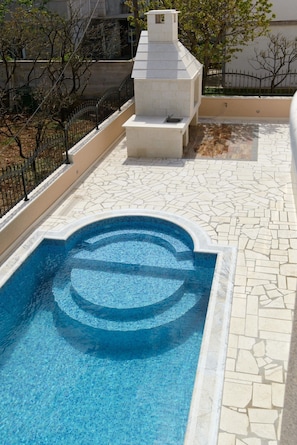 Seasonal outdoor pool