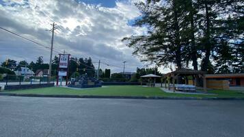 Vista frontal de la propiedad