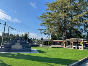 إطلالة على الحديقة