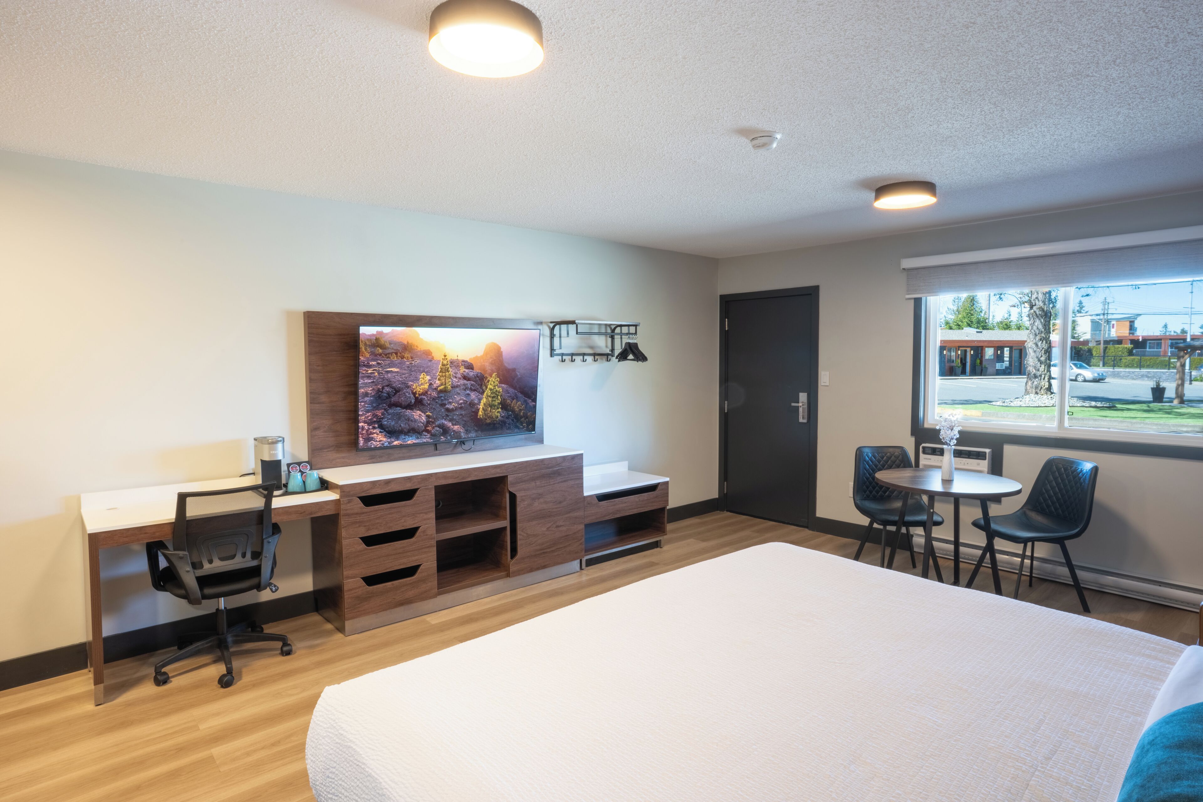 King Studio Signature Suite | Living area
