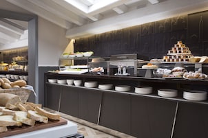 Daily buffet breakfast for a fee