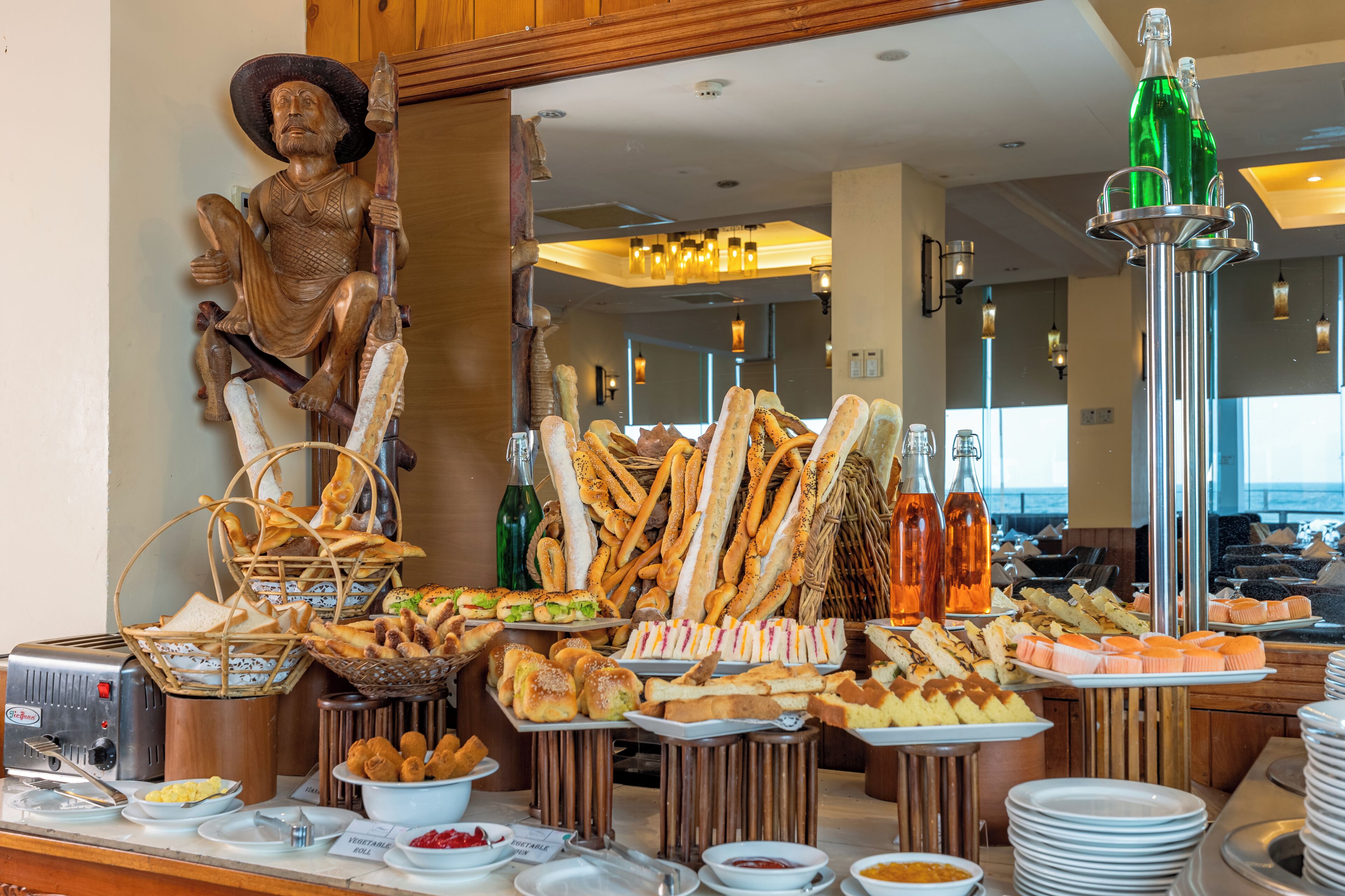 Daily buffet breakfast for a fee