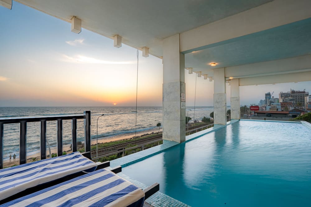 Mirage Colombo Hotel