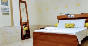 Strykjärn/strykbräda, gratis wi-fi och sängkläder