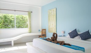 Desk, free WiFi - KeereeLay (Ko Lanta)