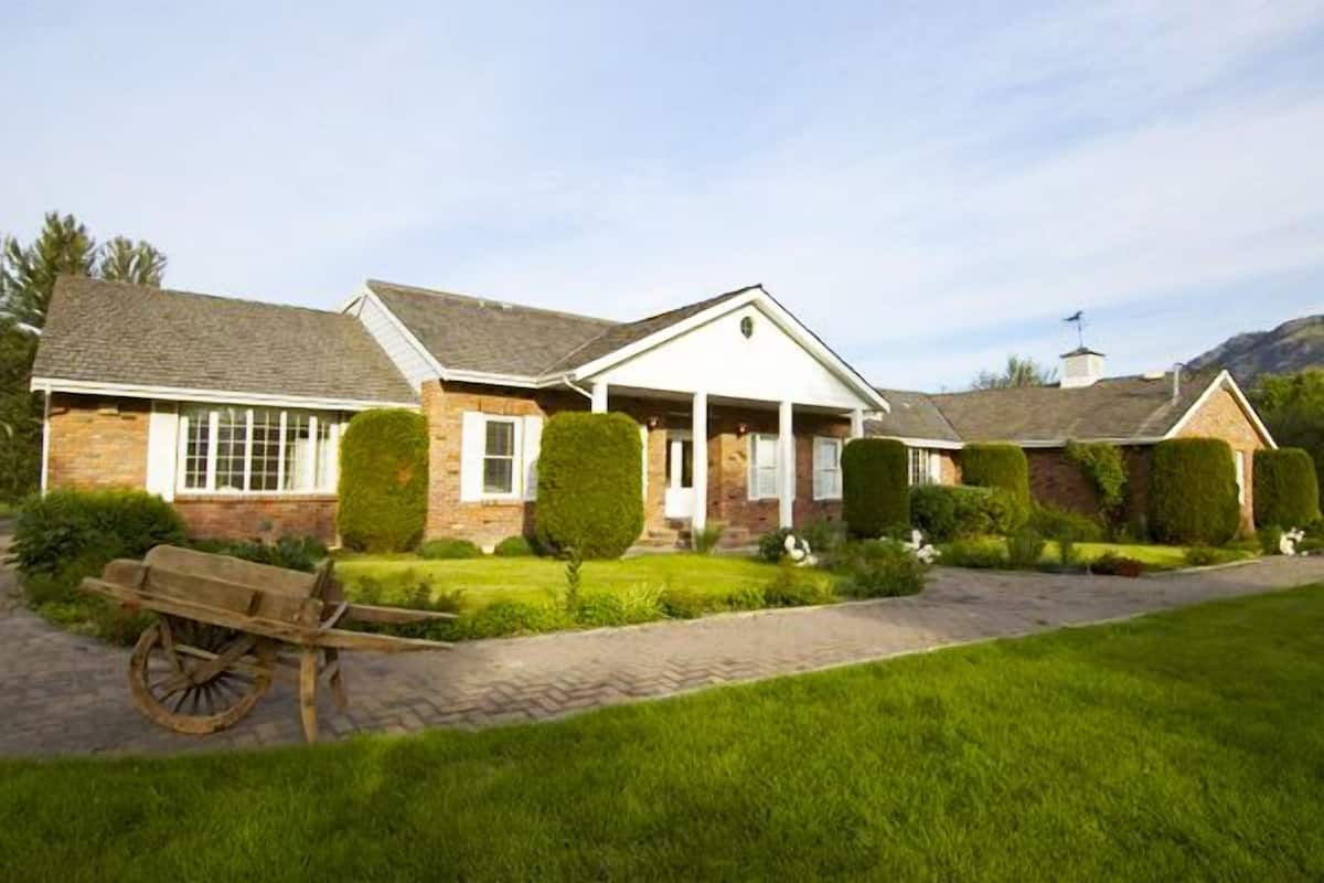 Family House, Multiple Bedrooms (Manor House) | Exterior