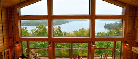 Maison exclusive, 4 chambres, cuisine, vue sur le lac (Solbakken Guest House) | Vue de la chambre