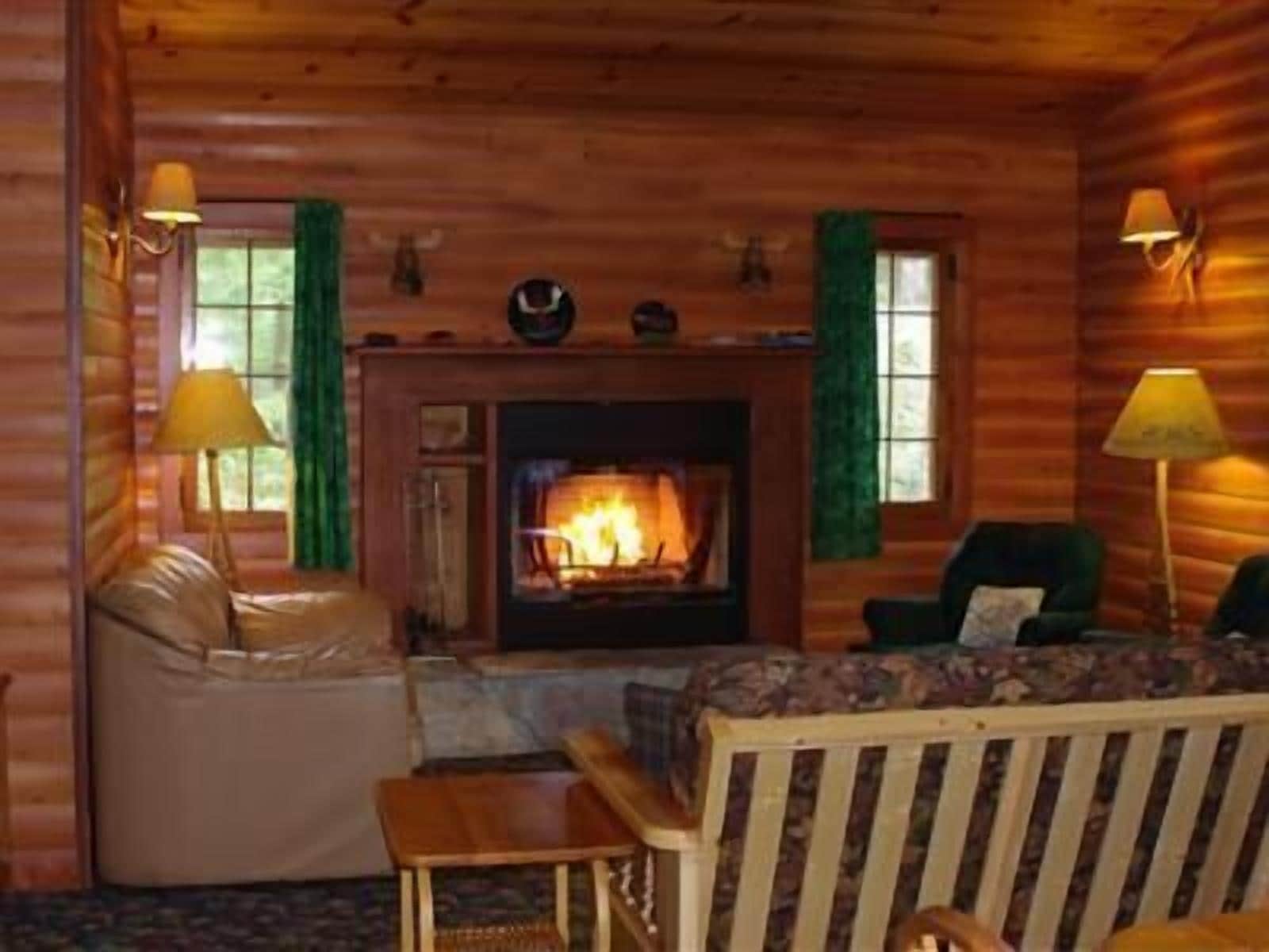 living room | 32-inch tv with cable channels