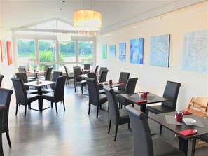 Daily buffet breakfast (EUR 10.00 per person)