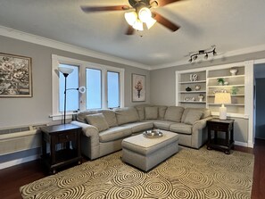 Suite, 2 Bedrooms | Living area | 32-inch flat-screen TV with cable channels, TV - Blowing Rock Inn (Blowing Rock)